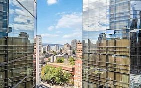 2Br Condo With Breathtaking View In Downtown! Free Parking - 6 Sleep